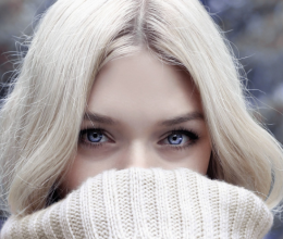 Az "alpesi szőke" haj a nők kedvence most: minden bőrtónushoz, hajhosszhoz és arcformához illik