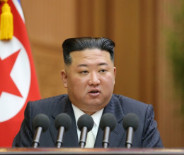 Végre megtört a jég: Kim Dzsongun megmutatta eddig soha nem látott lányát a világnak, ő a diktátor 12 éves utódja