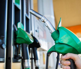 Országos szintű az üzemanyag-vészhelyzet: Vannak, akik szomszédos országokba járnak át tankolni, egyre dőlnek ki a hazai kutak