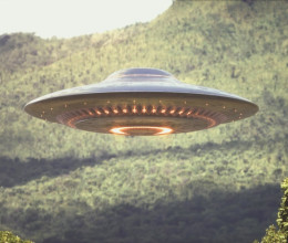 Szemtől szemben látta az UFO-kat egy nő: hátborzongató fotót posztolt a találkozásról 