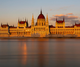 Ismét egy világhírű színésszel futhatsz össze Budapesten, de nehéz lesz a közelébe jutni