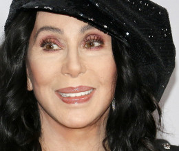 Cher 47 éves fia gondnokság alá kerülhet - az énekesnő egy közelgő tragédiától tart