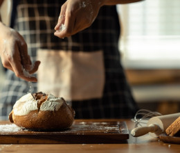 Ettől a titkos hozzávalótól lesz pihe-puha a házi kenyér: finomabb végeredményt kapsz majd, mint ha a pékségben vásároltad volna!