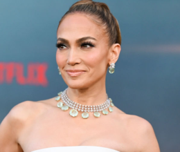 Jennifer Lopez üzent a rosszakaróinak: Az énekesnő egyértelmű gesztussal válaszolt a róla terjedő pletykákra