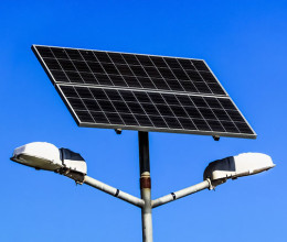A takarékoskodás mesterei: a napelemes kültéri lámpák 