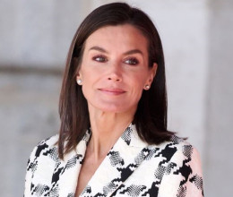 Victoria Beckham ruhában jelent meg Letícia királyné: ritka az ilyen pazar összhatás