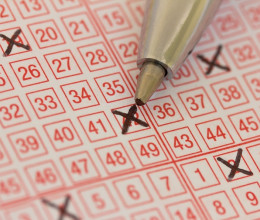 Te is az ötös lottó rekordnyereményére pályázol? Akkor ennek a hírnek nem fogsz majd örülni