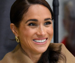 Meghan közel 600 ezer forintos ruhába bújt: a hercegné egy babérzöld estélyiben nyűgözte le a világot - Fotók