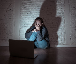 Minden ötödik gyereket érintheti az online bántalmazás