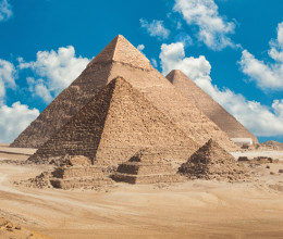 Kik építették a piramisokat Egyiptomban? Az biztos, hogy nem a rabszolgák!