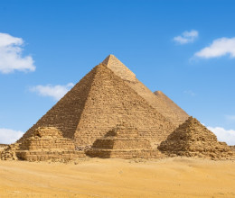 Még a tudósok is az állukat kapargatják a földről: megoldódott az egyiptomi piramisok legizgalmasabb rejtélye
