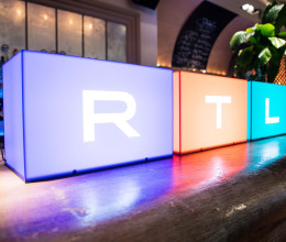 Az RTL gigászi hírességet igazolt le szilveszter estére