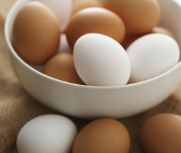 Allergiás vagy a tojásra? Ezzel a 3 ízletes alternatívával könnyedén helyettesítheted ezt az alapvető élelmiszert!
