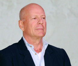 Ha valami, hát ez tényleg megható: szem nem marad szárazon Bruce Willis és Demi Moore új közös fotójától 