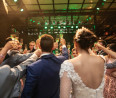 Szétszedik a kommentelők a fiatal menyasszonyt, aki szigorú szabályokat hozott az esküvőjére
