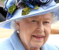 Tudtad? Ő II. Erzsébet legjobb barátnője: a 64 éves Angela ismeri a királynő minden titkát – fotók 