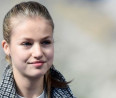 Meseszép szőke hercegnő a Spanyol Királyság trónörököse: a 16 éves Bourbon Leonórán ámul a világ - fotók