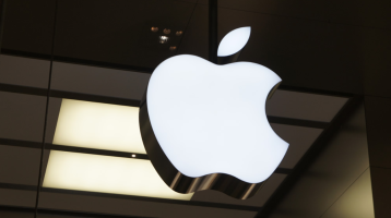 Egy világsztár is belekötött az Apple vérlázító reklámjába, a cég muszáj volt bocsánatot kérni