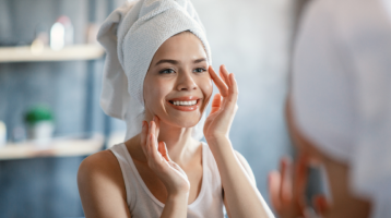 5 rossz szokás, melyek döbbenetes mértékben károsítják bőrünket - Azonnal hagyd őket abba, ha szép arcbőrre vágysz!