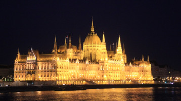 A hollywoodi világsztár próbált elvegyülni Budapesten, de a Fókusz lecsapott rá