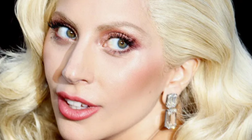 Lady Gaga tényleg az első gyerekét várja? Egyszer az abortusz mellett döntött az énekesnő