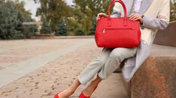 Kapaszkodj meg: ez lesz 2024 legnépszerűbb táskája, minden nőnek be kellene szereznie egyet idén!