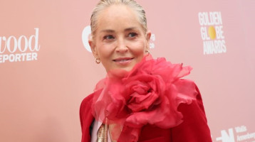 Sharon Stone 66 évesen dögösebb, mint valaha: a színésznő mindenkit megbabonázott a vörös szőnyegen 